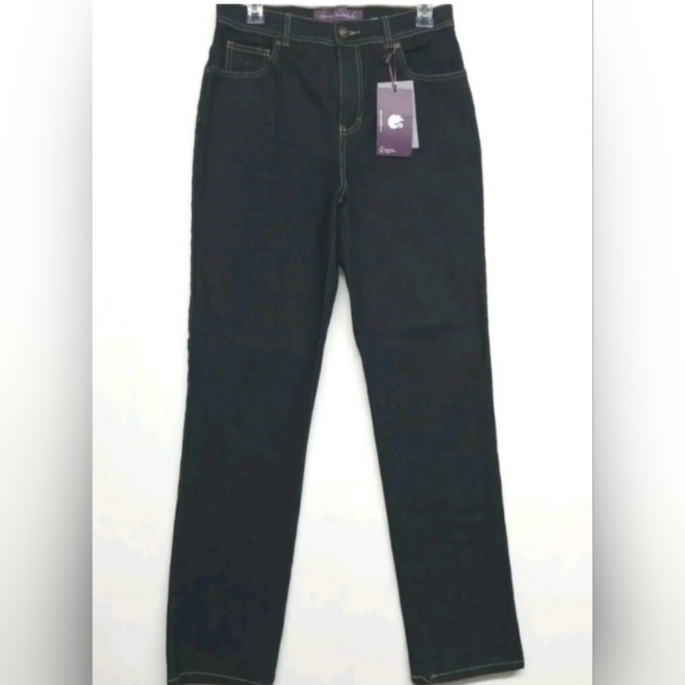 Gloria Vanderbilt  Women's Dark Wash Blue Jeans Size 8 Petite  30" x 31"